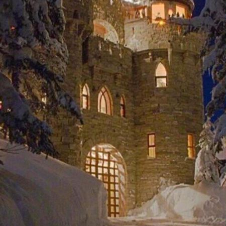 Schweitzer Castle Villa Sandpoint Ngoại thất bức ảnh
