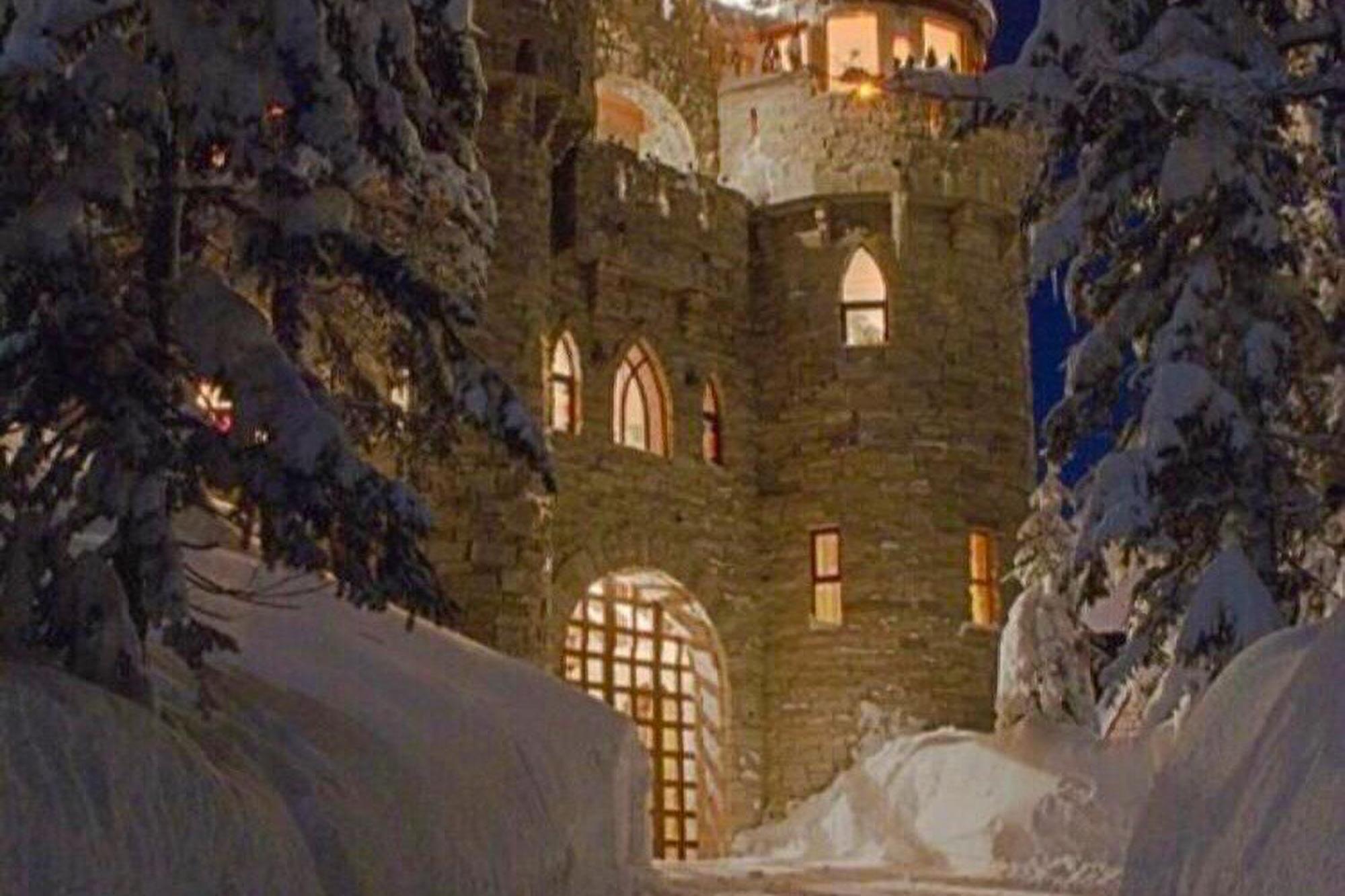 Schweitzer Castle Villa Sandpoint Ngoại thất bức ảnh