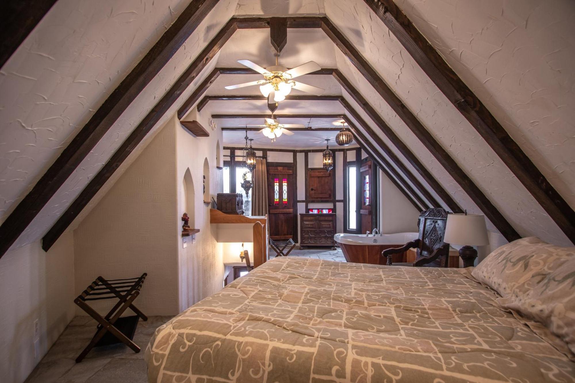Schweitzer Castle Villa Sandpoint Ngoại thất bức ảnh